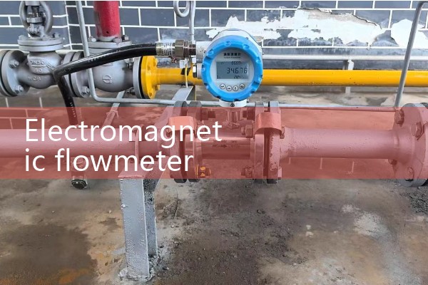 Electromagnetic flowmeter sensor